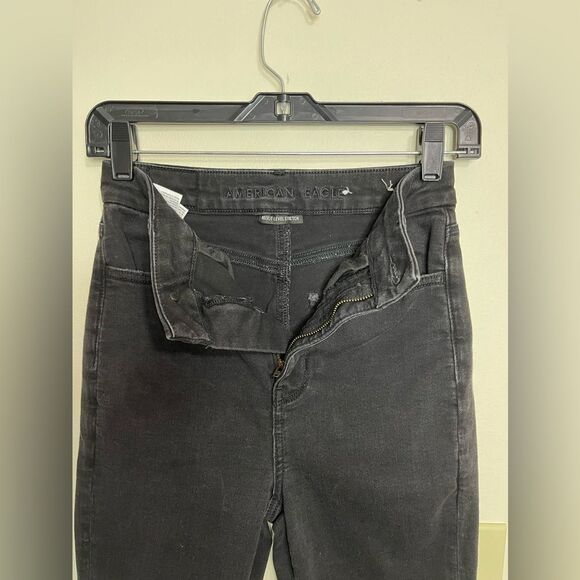 American Eagle Strech Distressed Curvy Highest Rise Jegging Black Jean Pant Sz 2 - Picture 15 of 15